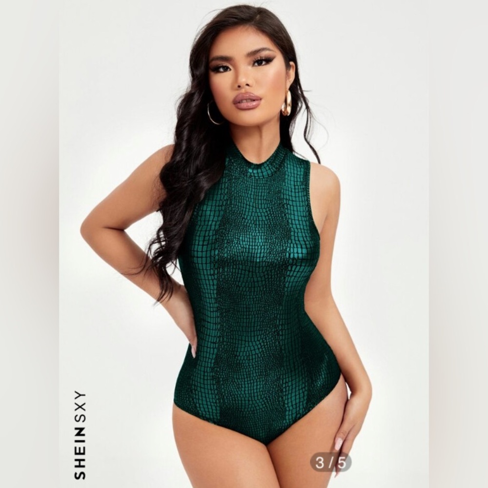 SHEIN SXY Mock Neck Crocodile Embossed Tank Bodysuit never worn size XS